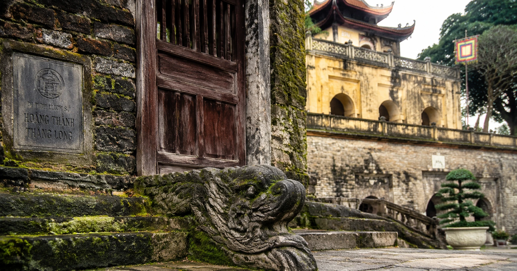 Khám phá thông tin về hoàng thành Thăng Long: Di tích lịch sử và giá trị văn hóa - image 3 Khám phá thông tin về hoàng thành Thăng Long: Di tích lịch sử và giá trị văn hóa - image 3